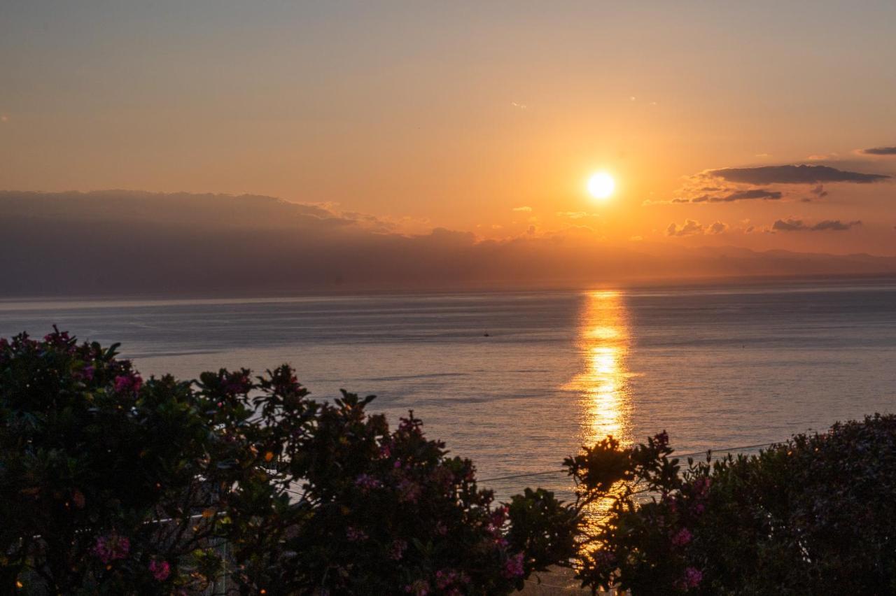 Luxury Taorum Villa With Spectacular Sea Views In Taormina Exterior foto
