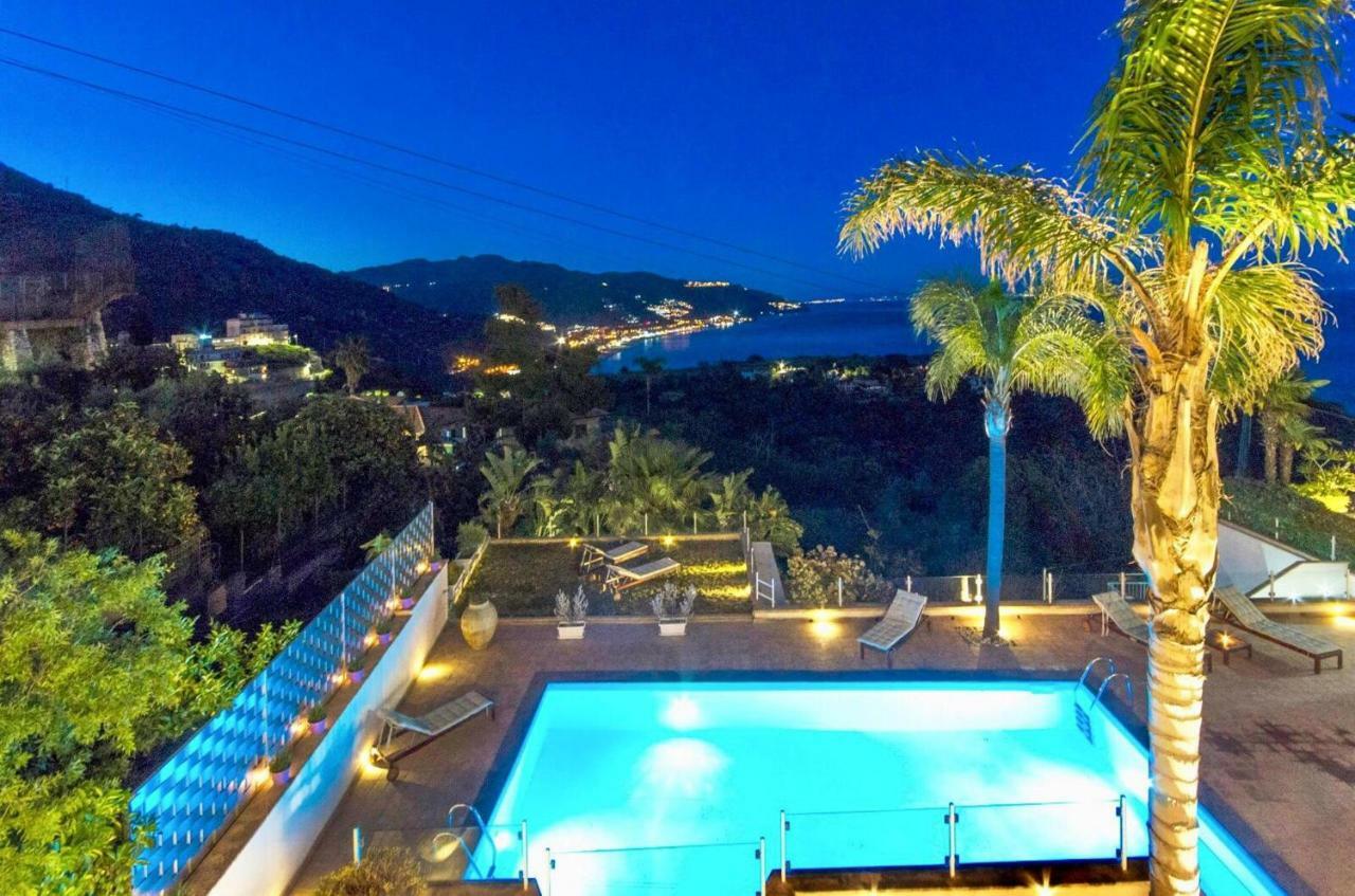 Luxury Taorum Villa With Spectacular Sea Views In Taormina Exterior foto