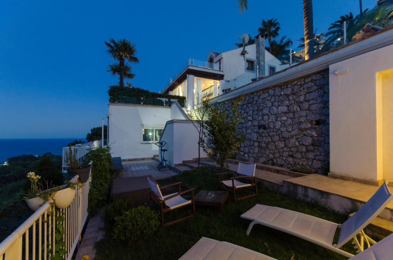 Luxury Taorum Villa With Spectacular Sea Views In Taormina Habitación foto
